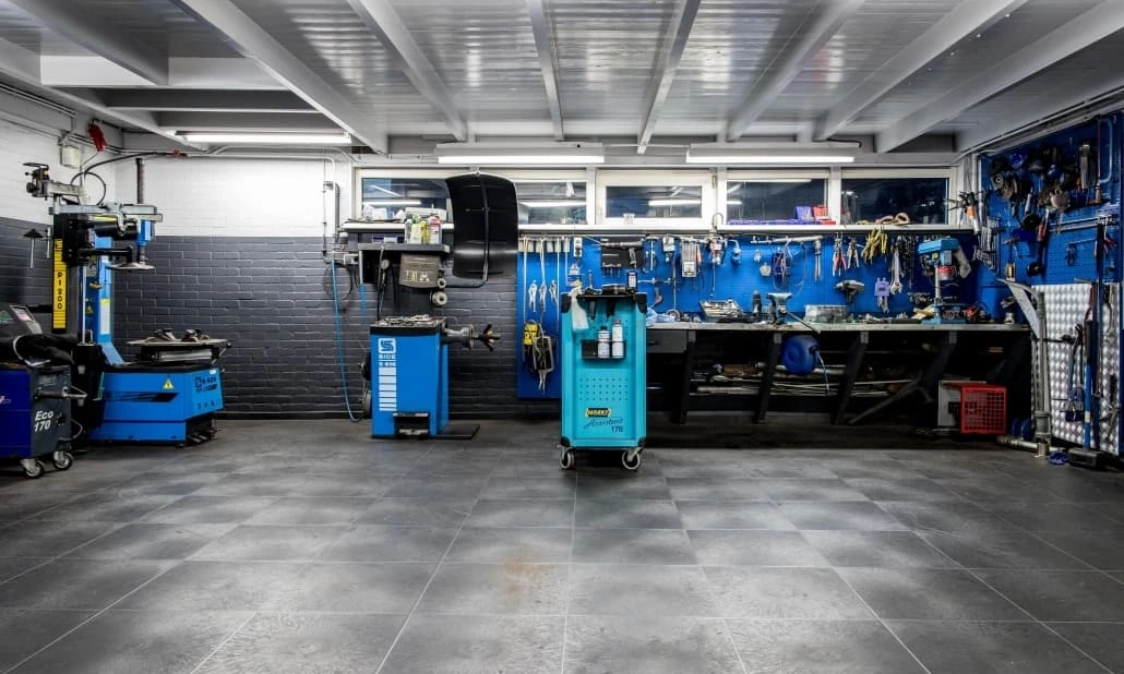 De voordelen van een garagevloer van PVC tegels