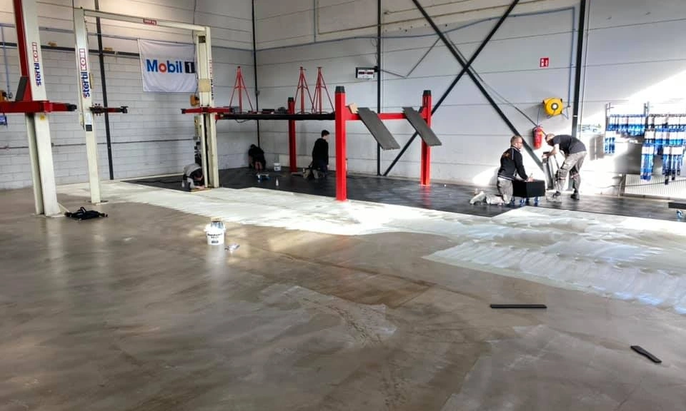 Renovatie van een vloeistofdichte vloer