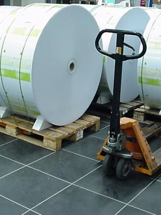 De duurzame bedrijfsvloer: Waarom PVC de groenste keuze is voor de industrie