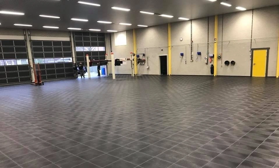 Bedrijfsvloer Trends 2026: Innovatie, CSRD & Automatisering