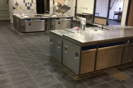 Horecavloer Nodig? Vloeistofdicht, HACCP-proof & Binnen 1 Dag Gelegd