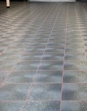 Een veilige werkomgeving met superieure antislip (R12) image 1