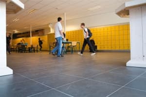PVC Schoolvloer - gang - Takens Bedrijfsvloeren